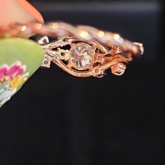 Stunning Moissanite and rose gold over sterling silver ring - Picture 8 of 9